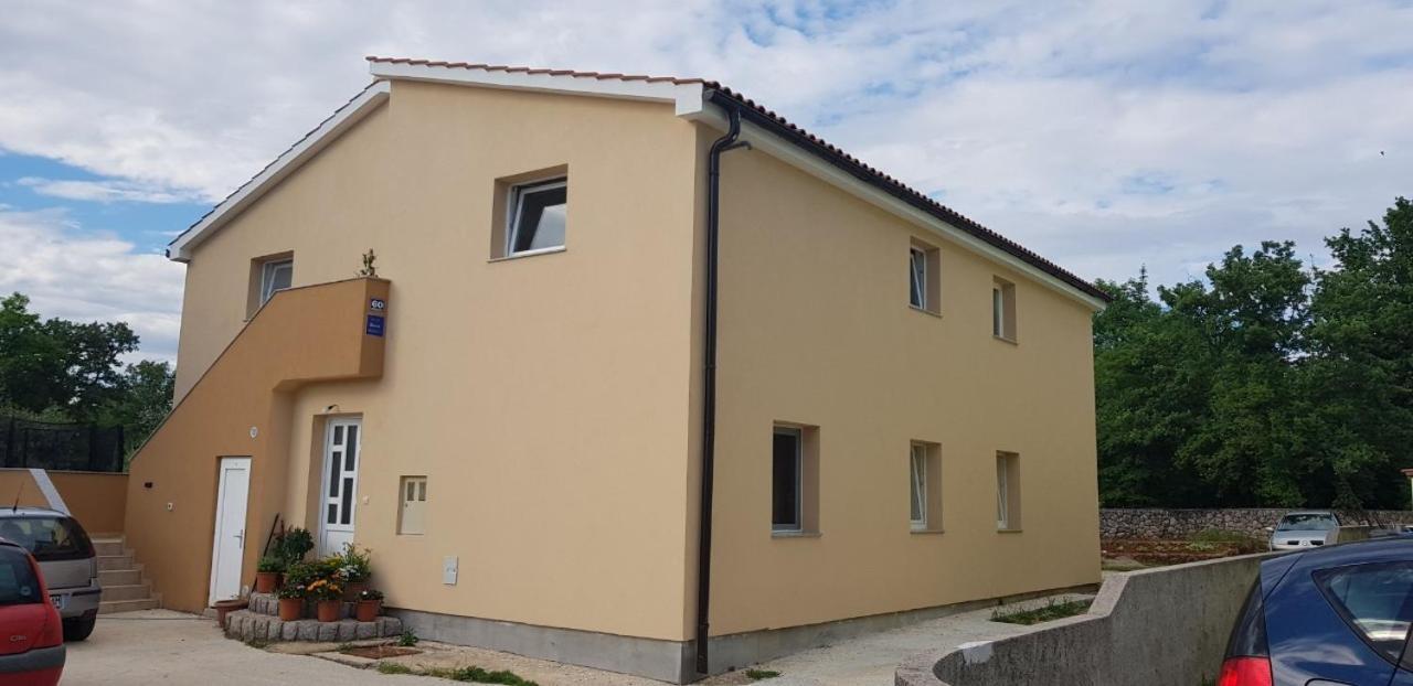Apartman Zara Malinska Luaran gambar